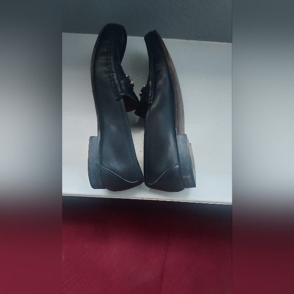 Salvatore Ferragamo Black and Gold Loafers with Signature Hardware. - Picture 5 of 9